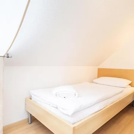 Gruene Strasse G7 公寓 *